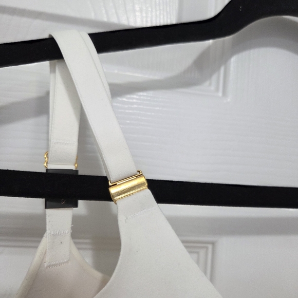 Incredible By Victoria's Secret Perfect Shape Push-up Smooth White Bra Sz 36DDD - Picture 10 of 10